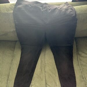 Terra & Sky Charcoal pull on skinny jeans- 1X